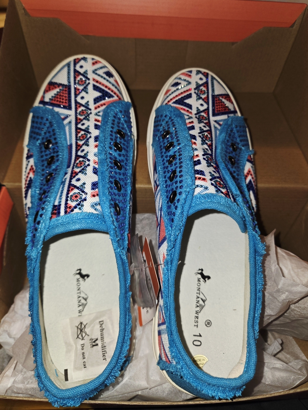 Montana West Size 10 Turquoise Aztec Slip-On Women’s Sneakers